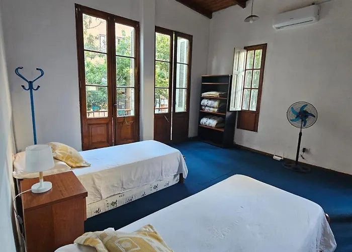 Casa Centrica En Rosario Con Cochera Doble